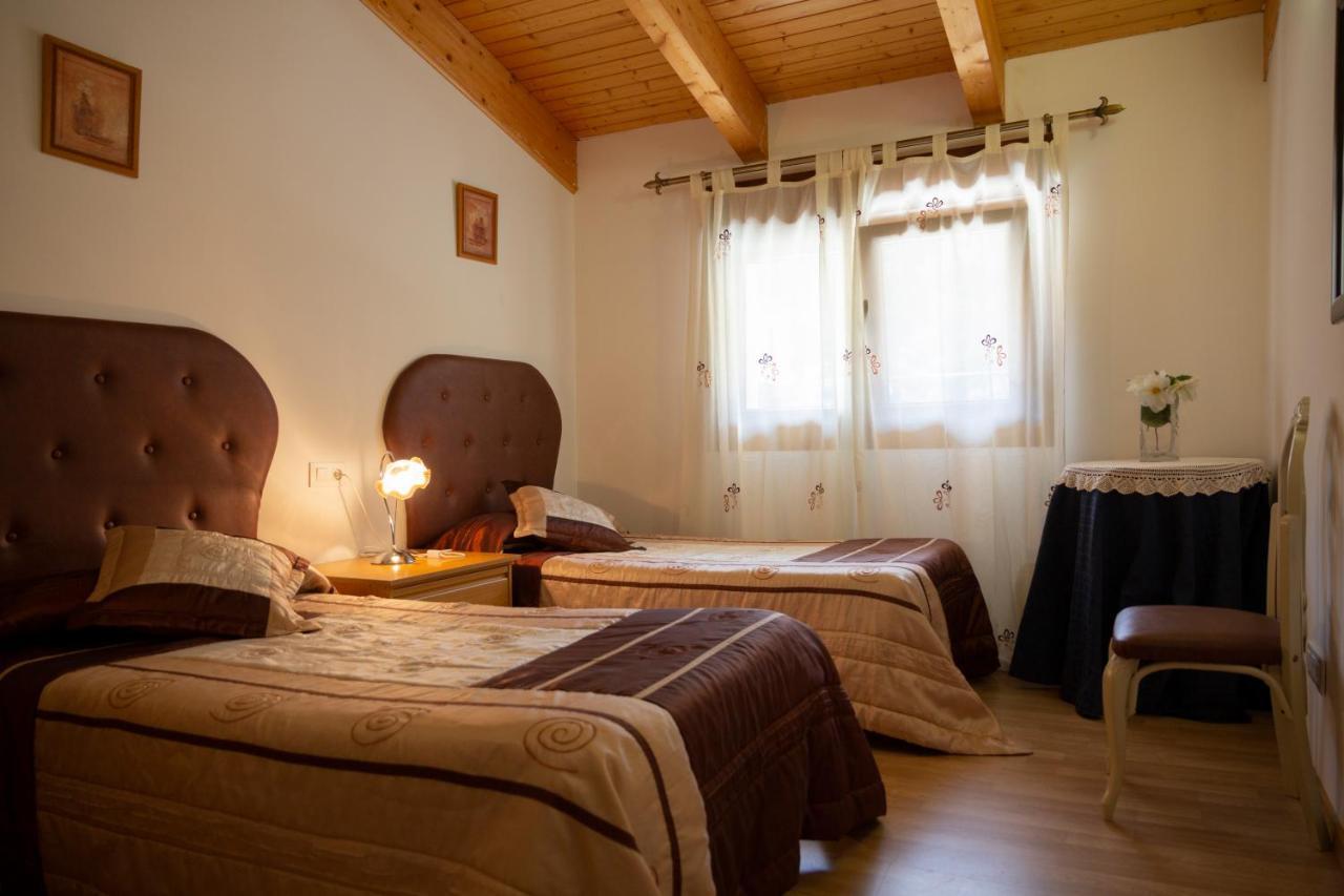 Casa Rural Mirador De Pinares San Leonardo de Yagüe Eksteriør billede